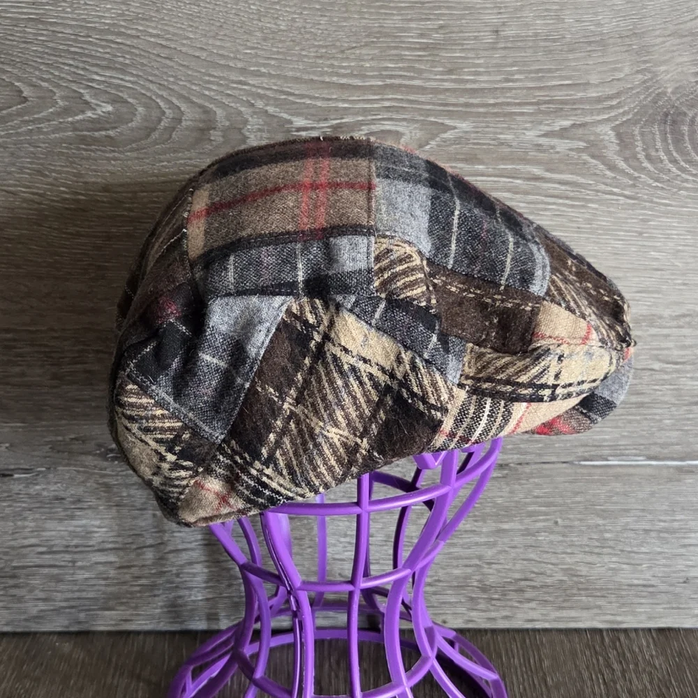 Gap Kids Patchwork Plaid Newsboy Cap in Brown and Gray Small/Medium